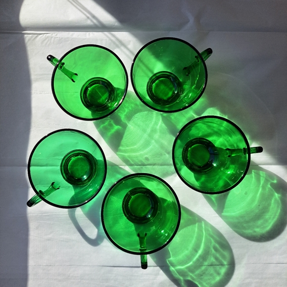 5 Vintage 50s 60s MCM Anchor Hocking Forest Emerald Green Glass Punch Cups *firm - Picture 6 of 14